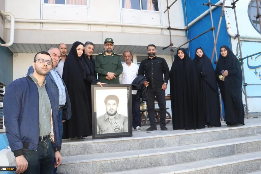 رونمایی از طراحی چهره شهدا بصورت سیاه قلم در دانشگاه فرهنگیان آذربایجان شرقی  8