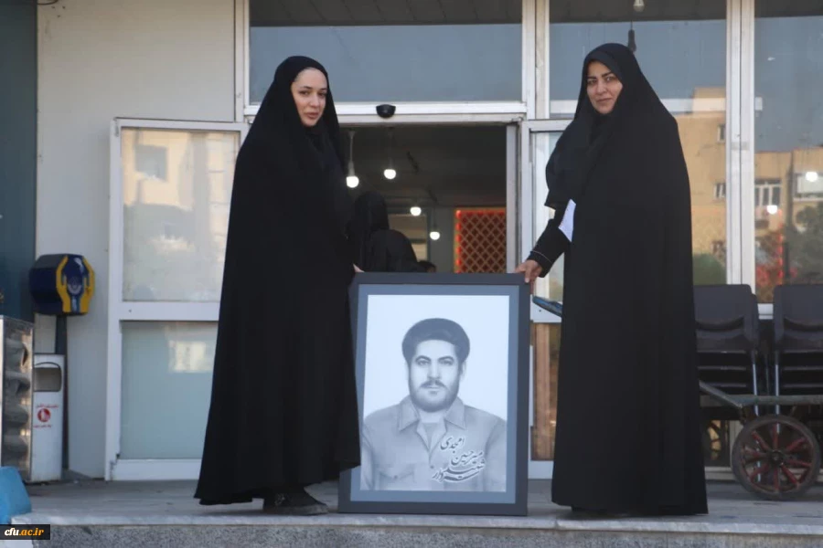 رونمایی از طراحی چهره شهدا بصورت سیاه قلم در دانشگاه فرهنگیان آذربایجان شرقی  10