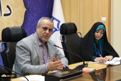 برگزاری جلسۀ بررسی ساختار و رویکرد محتوایی مرکز نوآوری و کارآفرینی