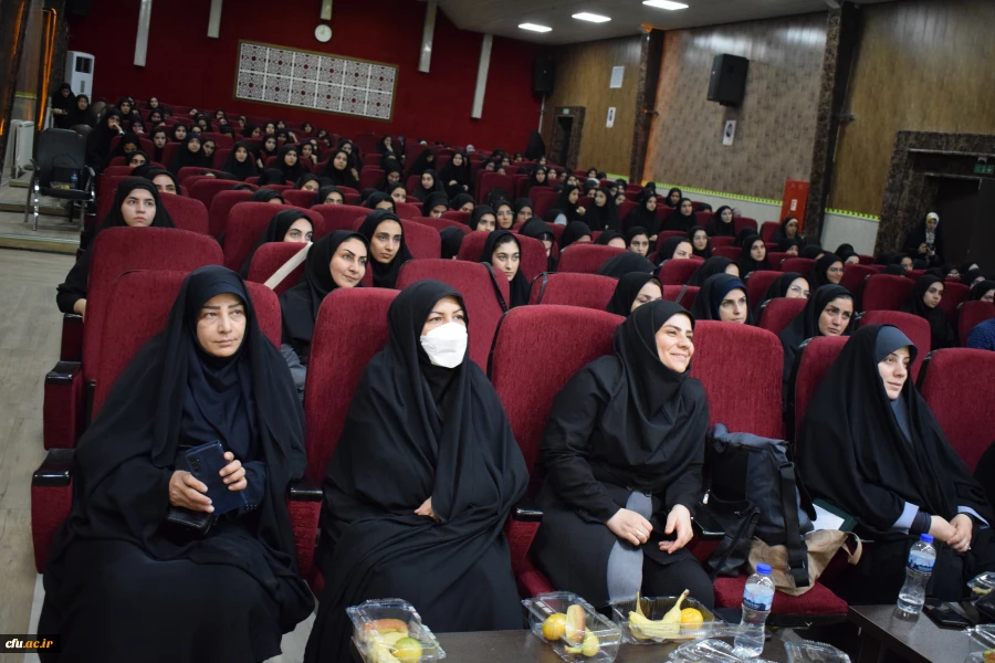 برگزاری آئین استقبال از نو دانشجو معلمان دانشگاه فرهنگیان کرمانشاه 
 11