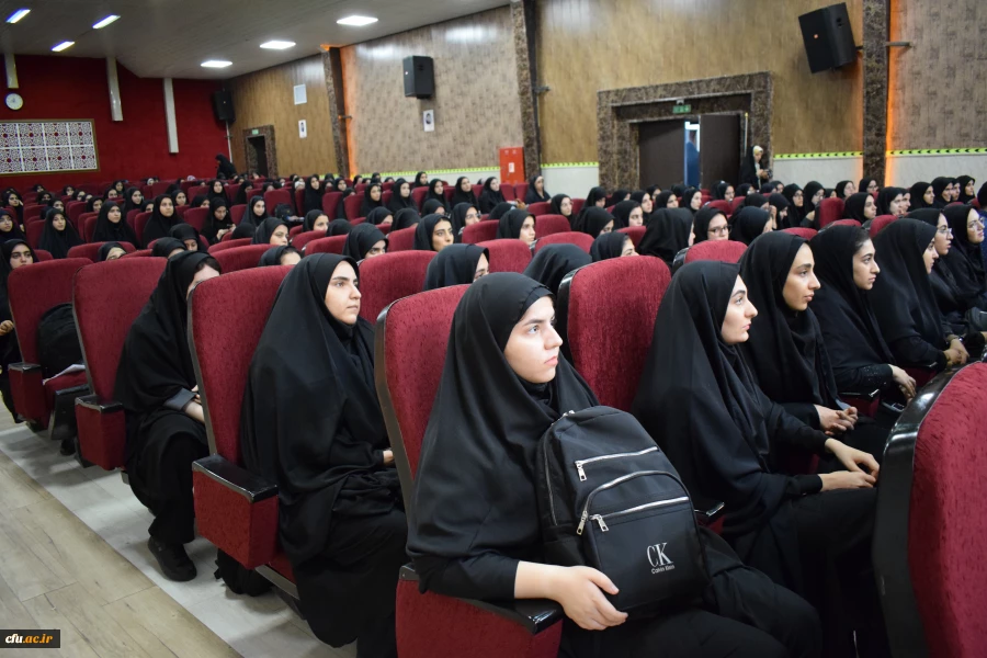 برگزاری آئین استقبال از نو دانشجو معلمان دانشگاه فرهنگیان کرمانشاه 
 13