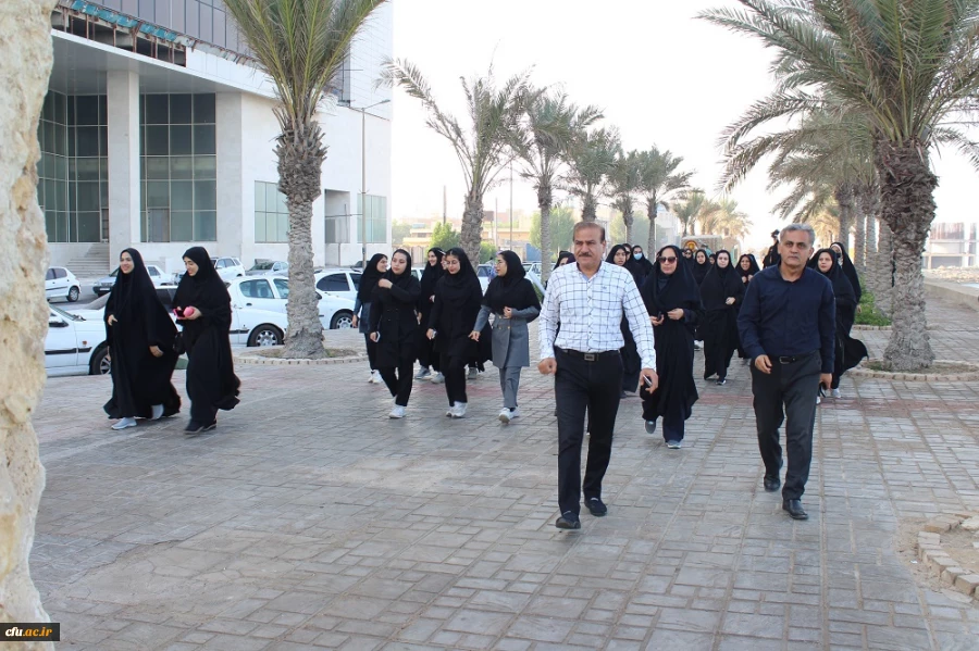 در ساحل شهر بوشهر؛
همایش پیاده روی دانشجومعلمان پردیس بنت الهدی صدر برگزار شد 2