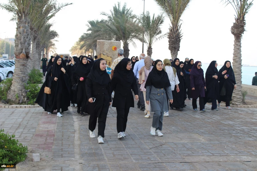 در ساحل شهر بوشهر؛
همایش پیاده روی دانشجومعلمان پردیس بنت الهدی صدر برگزار شد 3