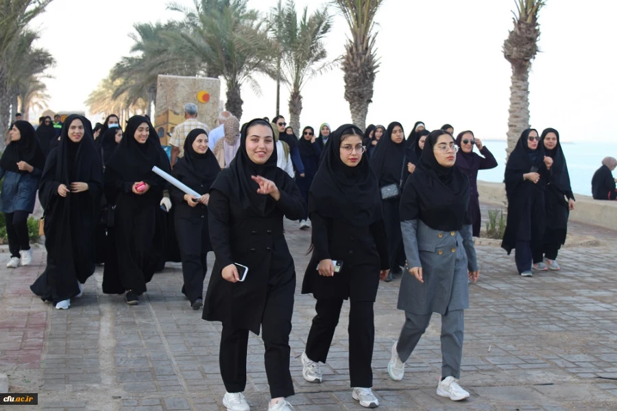 در ساحل شهر بوشهر؛
همایش پیاده روی دانشجومعلمان پردیس بنت الهدی صدر برگزار شد 4