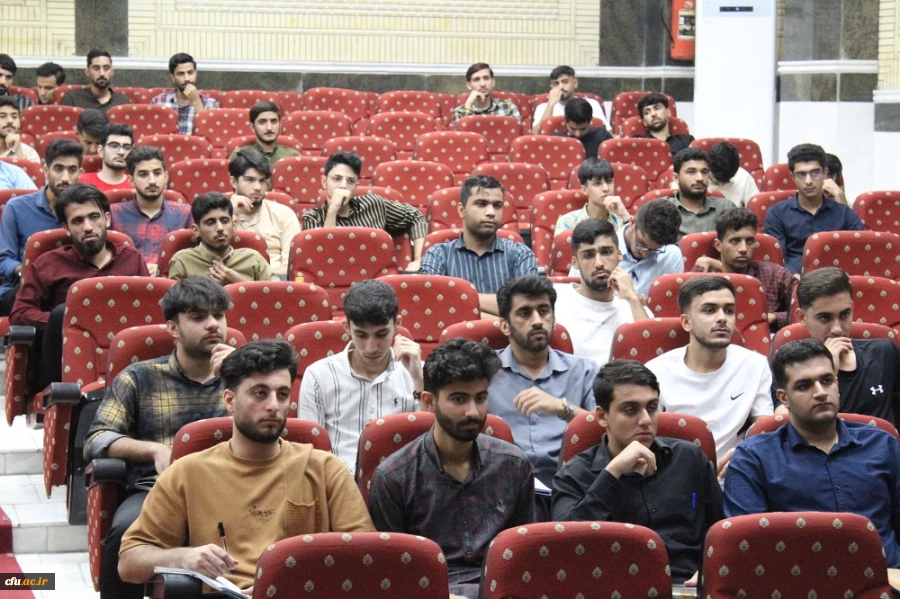 با حضور قهرمان سه دوره مسابقات وزنه  برداری آسیا؛
برگزاری کارگاه آشنایی با مکمل های ورزشی در دانشگاه فرهنگیان استان بوشهر  8