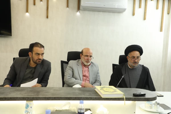 برنامه ها و فعالیت های ترویج معارف قرآن، نماز و مهدویت در دانشگاه فرهنگیان توسعه می یابد 4