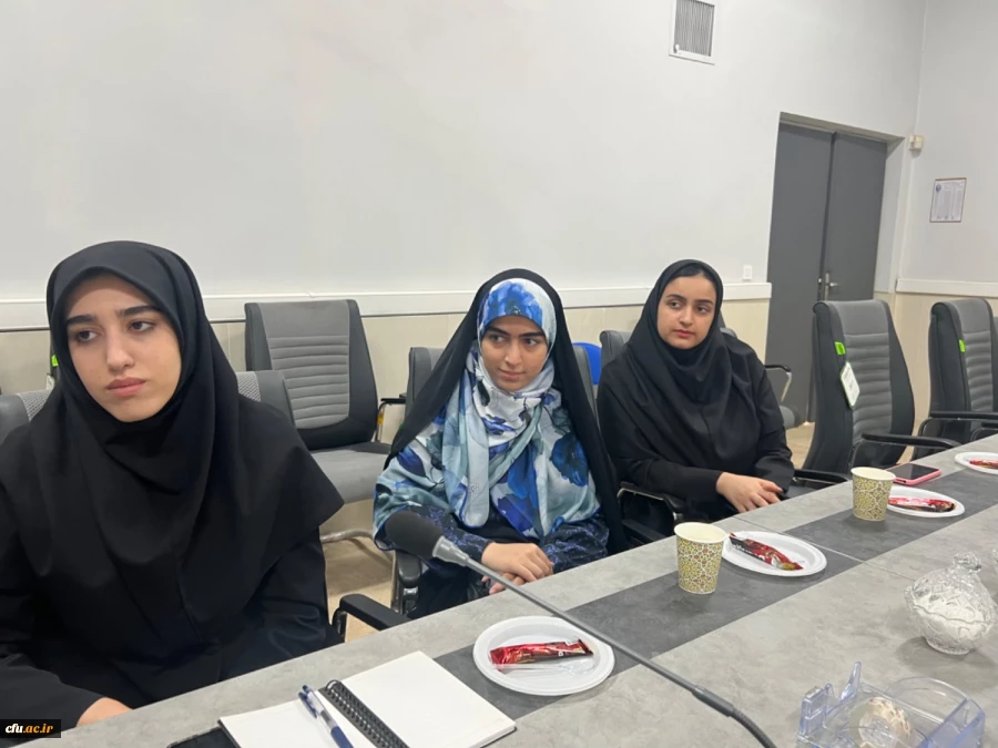 نشست هم اندیشی دانشجومعلمان نخبه استان قزوین برگزار شد 6