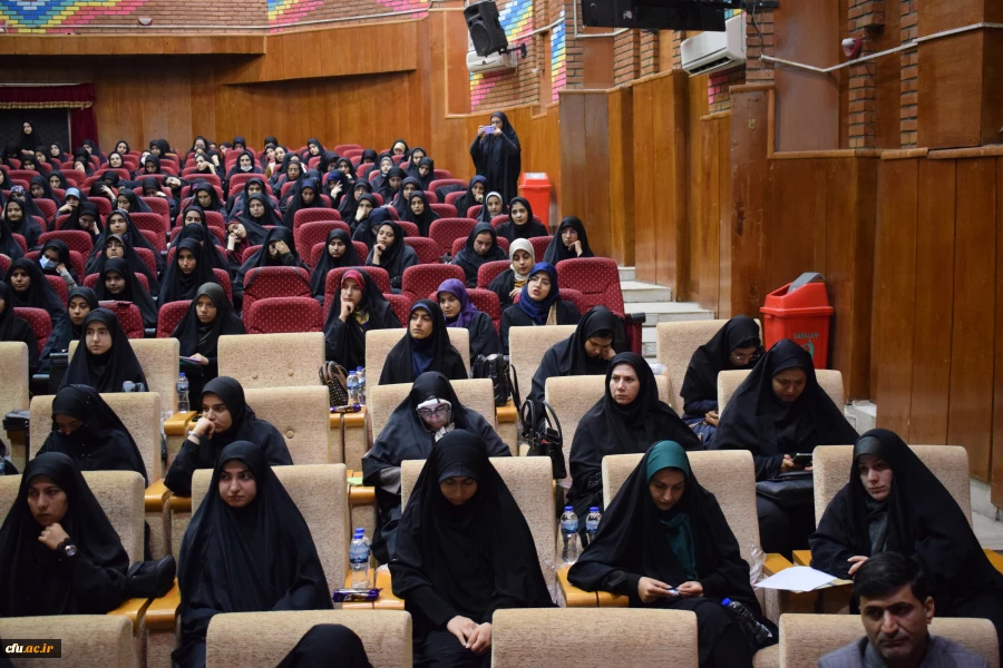 برگزاری نشست تخصصی «در دنیا چه می گذرد؟» در دانشگاه فرهنگیان کرمانشاه
 11