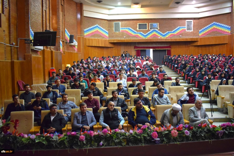 برگزاری نشست تخصصی «در دنیا چه می گذرد؟» در دانشگاه فرهنگیان کرمانشاه
 19