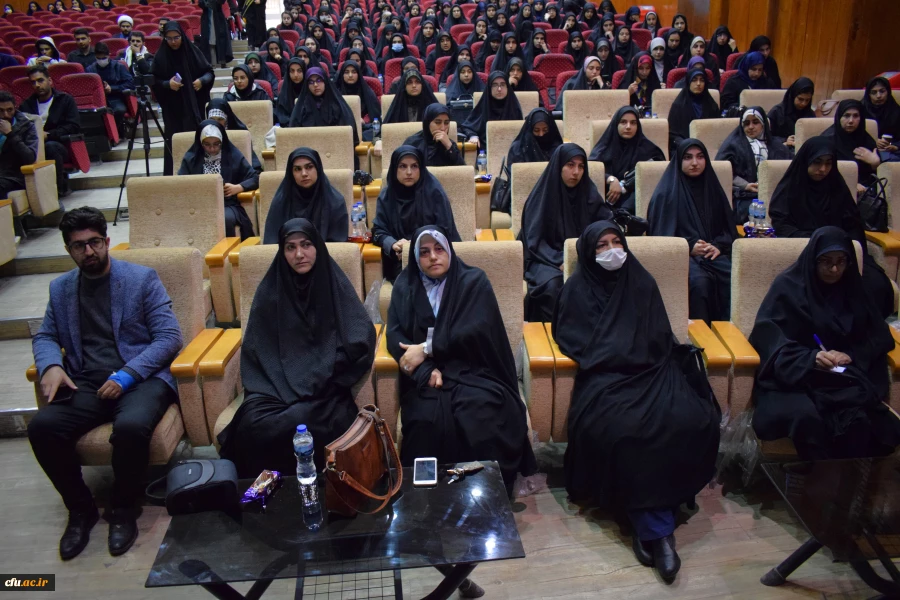 برگزاری نشست تخصصی «در دنیا چه می گذرد؟» در دانشگاه فرهنگیان کرمانشاه
 5