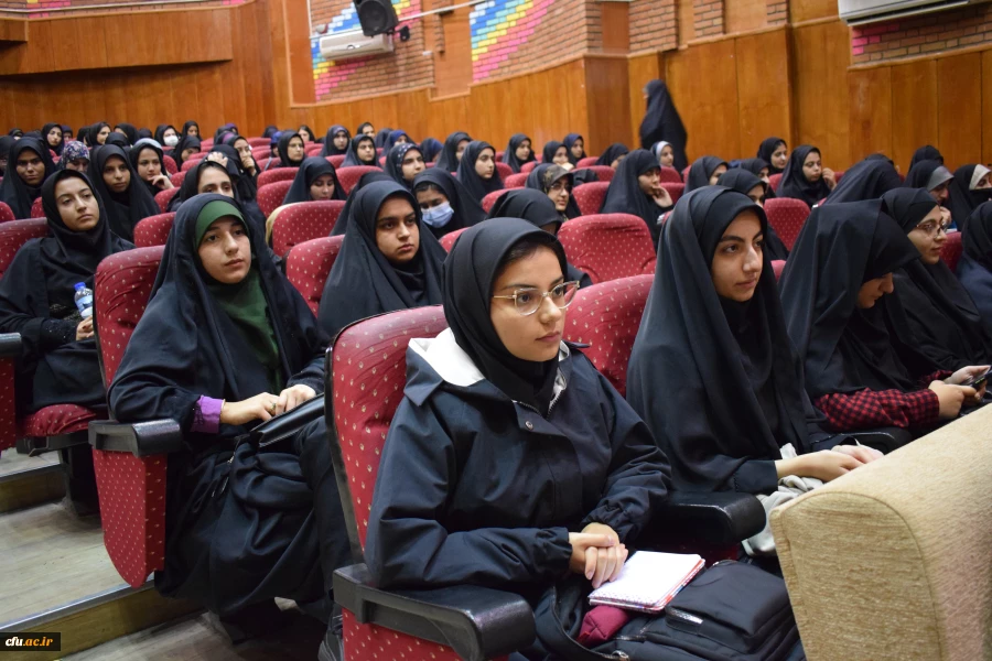 برگزاری نشست تخصصی «در دنیا چه می گذرد؟» در دانشگاه فرهنگیان کرمانشاه
 23