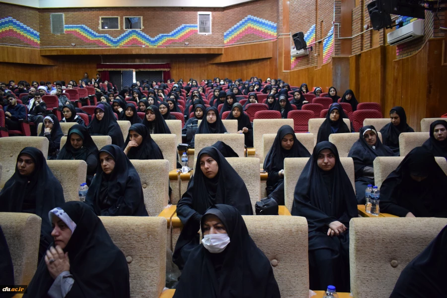 برگزاری نشست تخصصی «در دنیا چه می گذرد؟» در دانشگاه فرهنگیان کرمانشاه
 16