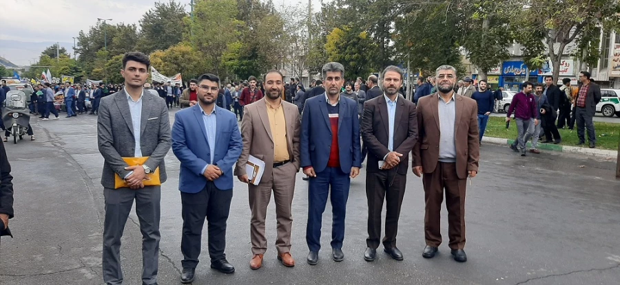 حضور پرشکوه اساتید ، کارکنان و دانشجویان دانشگاه فرهنگیان لرستان در راهپیمایی ۱۳ آبان 6
