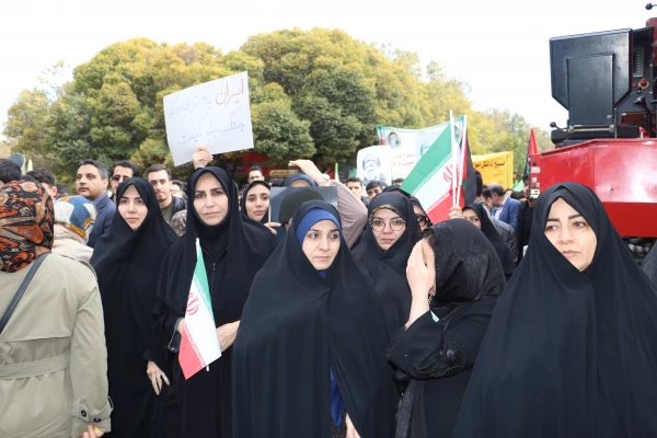 حضور گسترده خانواده بزرگ دانشگاه فرهنگیان آذربایجان شرقی در راهپیمایی 13 آبان  10