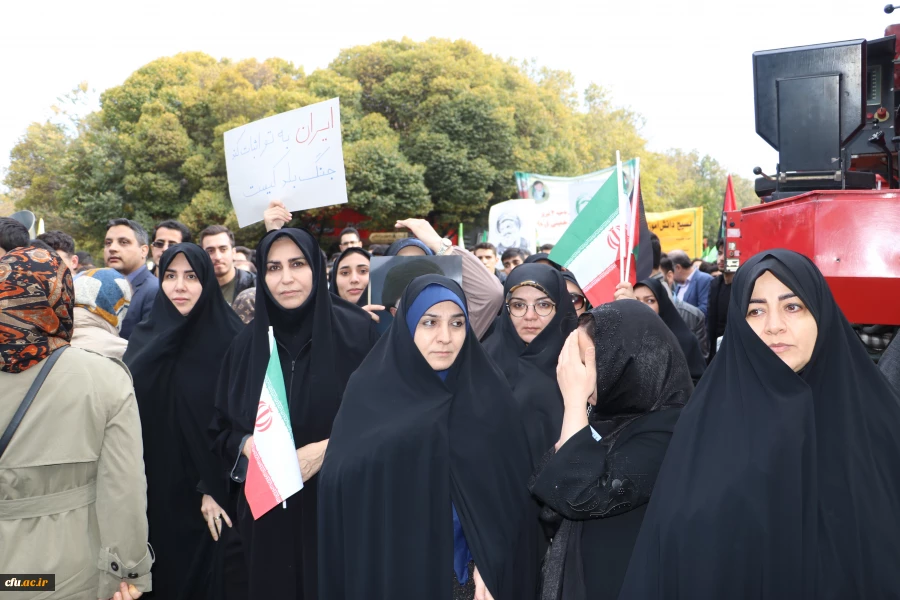 حضور گسترده خانواده بزرگ دانشگاه فرهنگیان آذربایجان شرقی در راهپیمایی 13 آبان  10