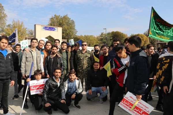 حضور گسترده خانواده بزرگ دانشگاه فرهنگیان آذربایجان شرقی در راهپیمایی 13 آبان  12