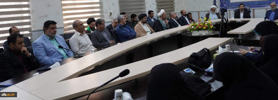 نشست عضو حقوقی و سخنگوی شورای نگهبان با روسای پردیس ها، مراکز، اساتیدو دانشجو معلمان دانشگاه فرهنگیان استان خوزستان 22