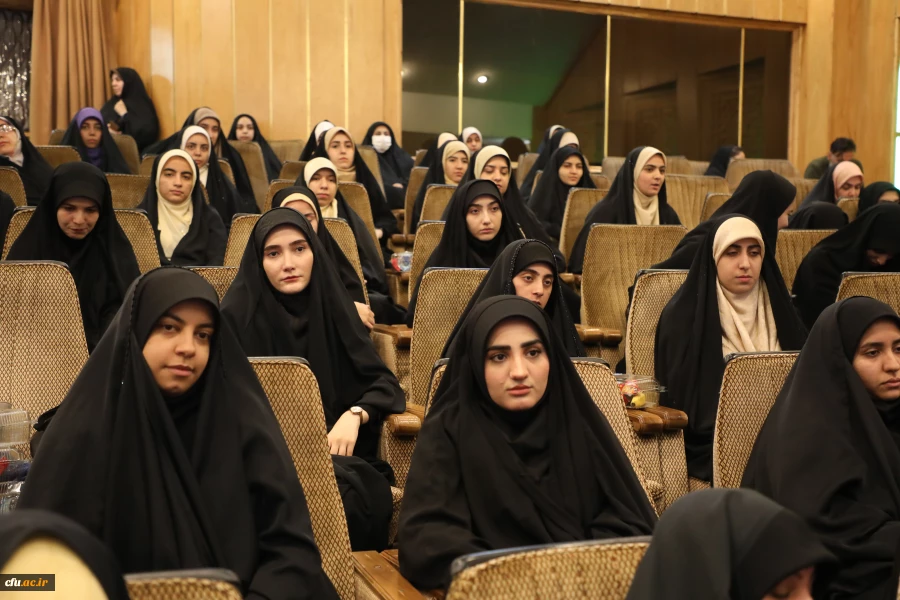 همایش نخبگان، قاریان و فعالات قرآنی دانشگاه فرهنگیان در تالار شیخ صدوق حرم حضرت عبدالعظیم حسنی(ع) 3