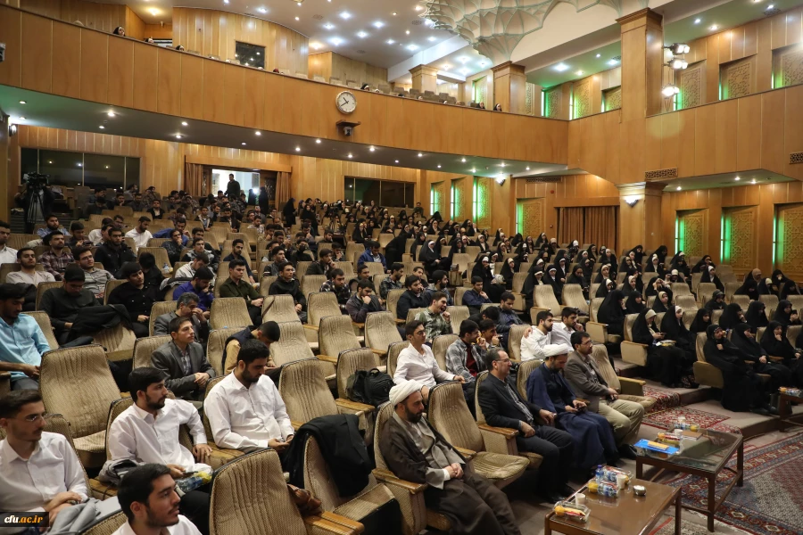 همایش نخبگان، قاریان و فعالات قرآنی دانشگاه فرهنگیان در تالار شیخ صدوق حرم حضرت عبدالعظیم حسنی(ع) 2