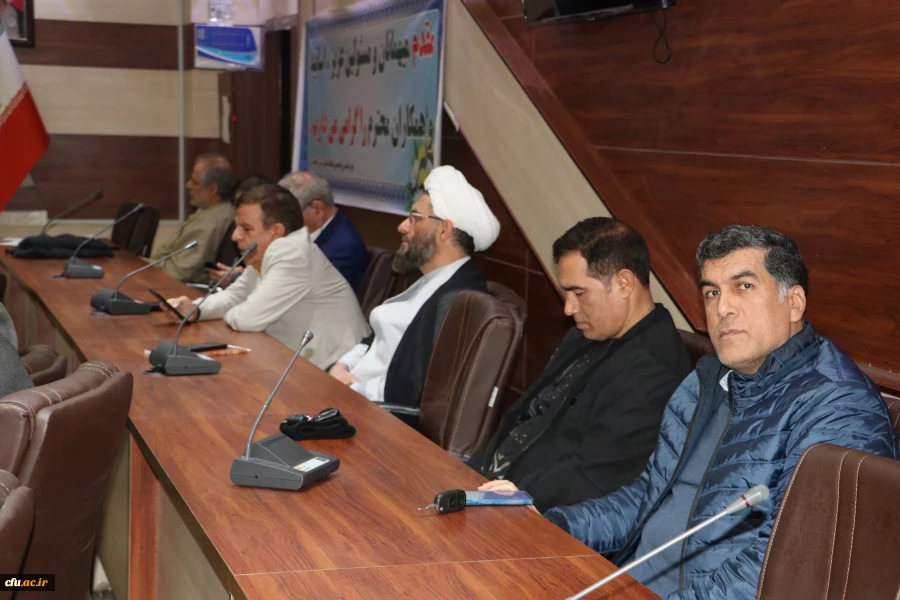 نشست علمی و هم اندیشی مواجهه با چالش تمدنی اسرائیل از منظر امام موسی صدردر آذربایجان شرقی 10