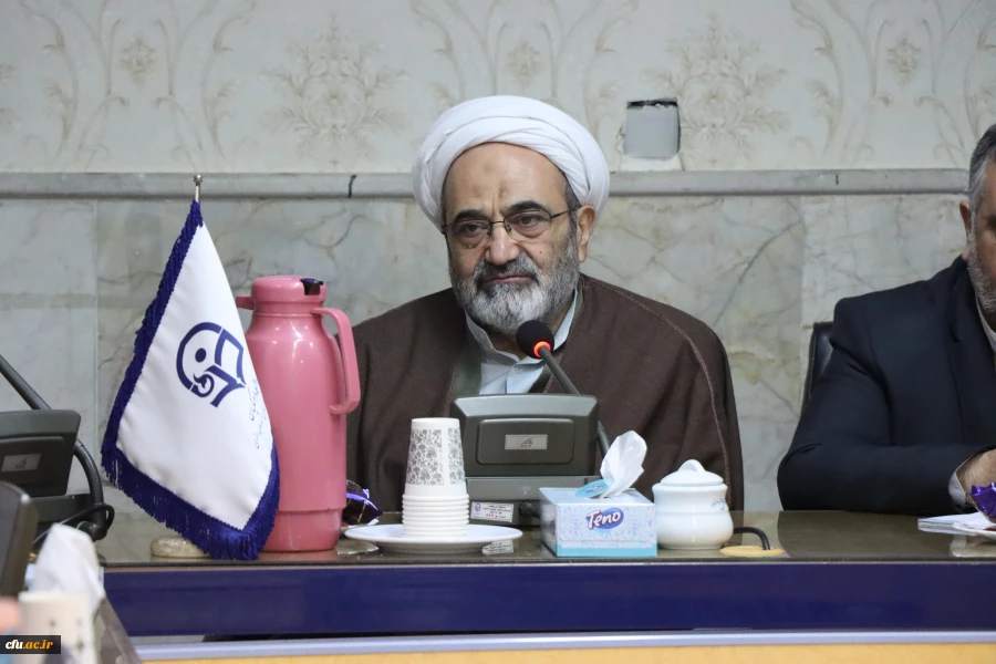 بیست و هشتمین نشست هم اندیشی اساتید دانشگاه فرهنگیان استان خراسان رضوی
 4