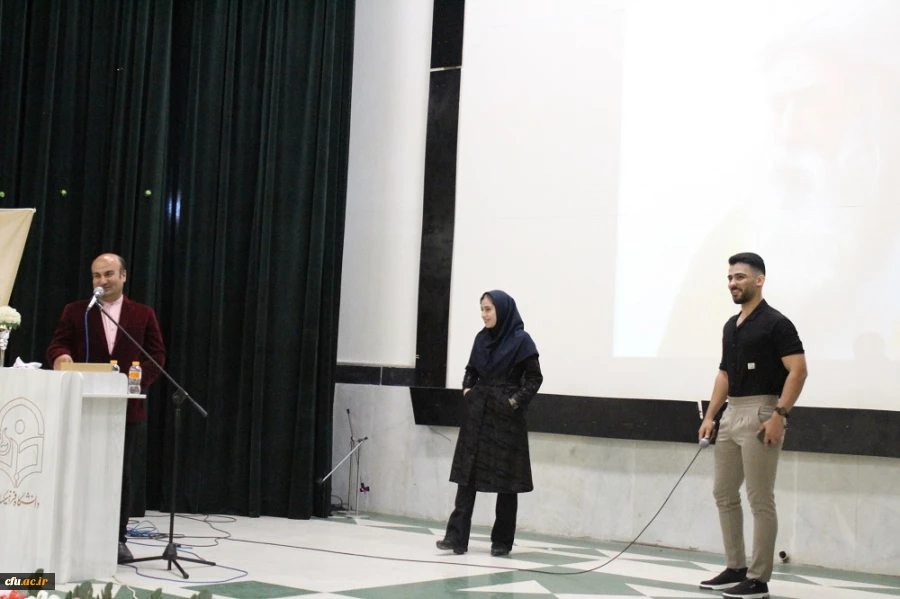 در دانشگاه فرهنگیان استان بوشهر؛
همایش علمی – ادبی شبی در کوی مولانا برگزار شد 3