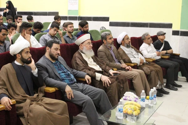 با حضور رئیس مجمع علمای مسلمان لبنان؛
همایش منجی وحدت اسلامی نابودی صهیون در دانشگاه فرهنگیان استان بوشهر برگزار شد 8