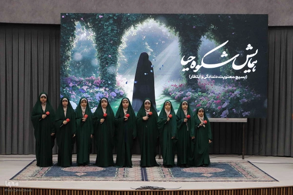 رگزاری همایش «شکوه حیا» در پردیس هنر و رسانه تبریز 7