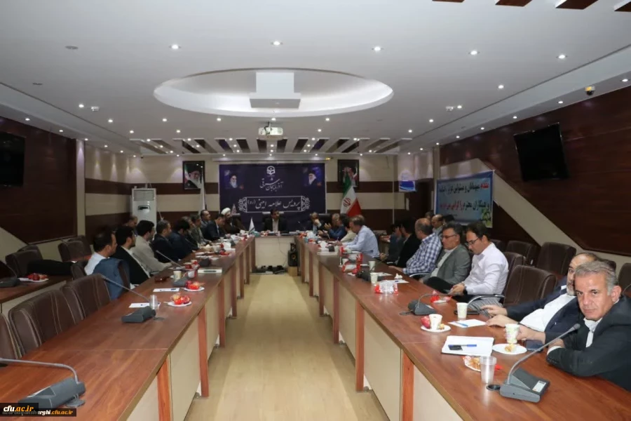 نشست صمیمی اعضای هیئت علمی پردیس های استان  با رئیس دانشگاه فرهنگیان آذربایجان شرقی  5