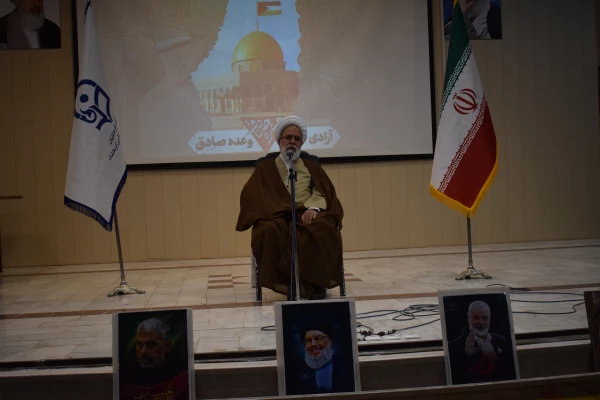  ویژه برنامه تبیینی ارض مقدس با حضور نماینده ولی فقیه و امام جمعه کرمانشاه 6