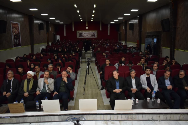  ویژه برنامه تبیینی ارض مقدس با حضور نماینده ولی فقیه و امام جمعه کرمانشاه 10