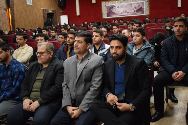  ویژه برنامه تبیینی ارض مقدس با حضور نماینده ولی فقیه و امام جمعه کرمانشاه 6