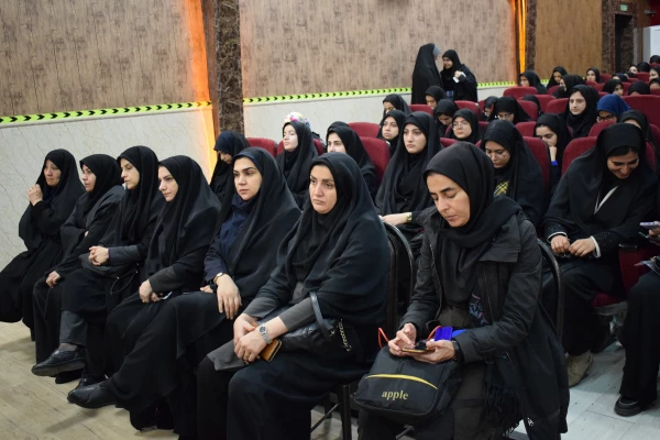  ویژه برنامه تبیینی ارض مقدس با حضور نماینده ولی فقیه و امام جمعه کرمانشاه 7