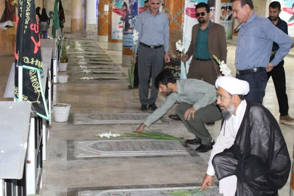 برگزاری آئین تجدید میثاق با شهدا مسئولان و کارکنان دانشگاه فرهنگیان استان بوشهر 8