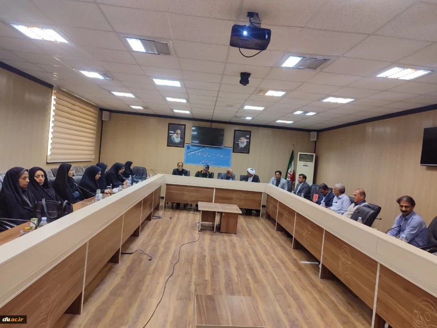 به مناسبت هفته بسیج، محفل انس و نشست علمی ؛تخصصی؛تبیینی اساتید بسیجی دانشگا فرهنگیان هرمزگان
 4