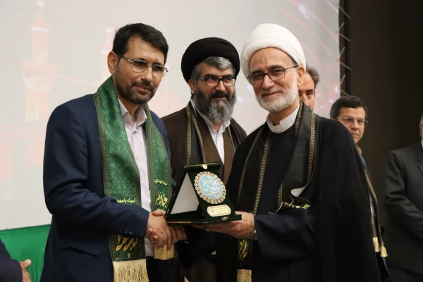 اعزام ۸هزار نفر از دانشگاهیان دانشگاه فرهنگیان به عتبات عالیات در اربعین حسینی(ع) ۱۴۰۳ 7