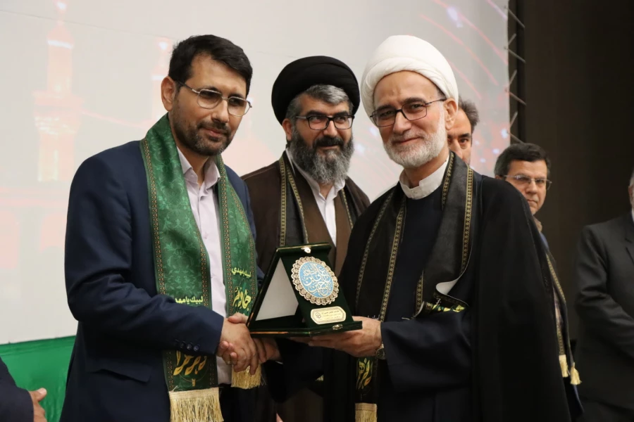 اعزام ۸هزار نفر از دانشگاهیان دانشگاه فرهنگیان به عتبات عالیات در اربعین حسینی(ع) ۱۴۰۳ 7