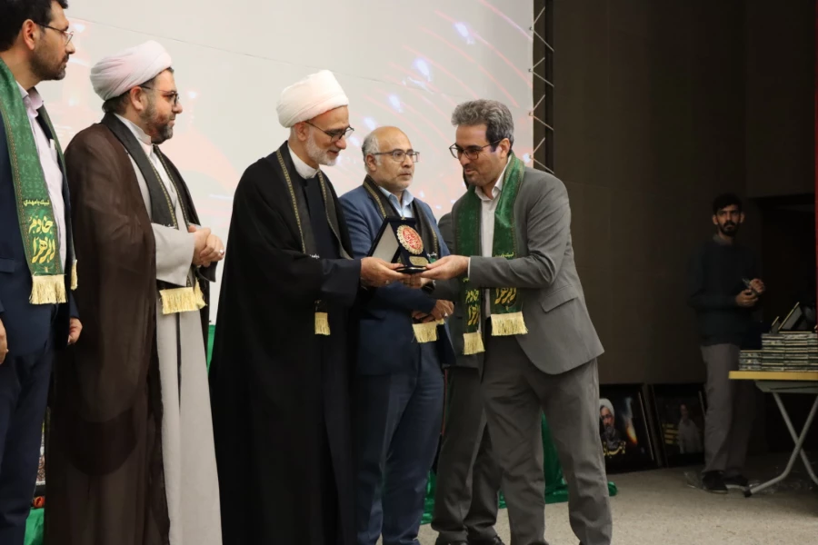 اعزام ۸هزار نفر از دانشگاهیان دانشگاه فرهنگیان به عتبات عالیات در اربعین حسینی(ع) ۱۴۰۳ 15