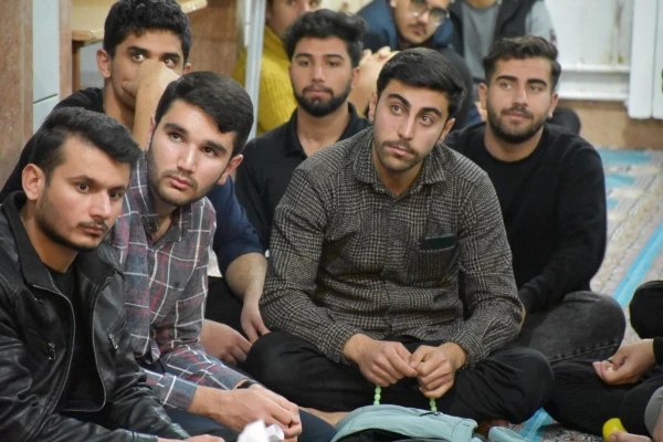 حضور استاندار چهارمحال و بختیاری در بین دانشجو معلمان 5