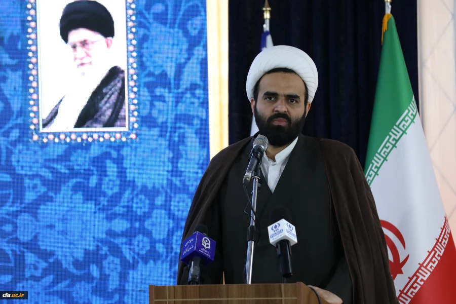 معاون التربوي والثقافي في وزارة التربية  والتعليم خلال حفل افتتاح مركز الرياضة واللياقة البدنية: 2