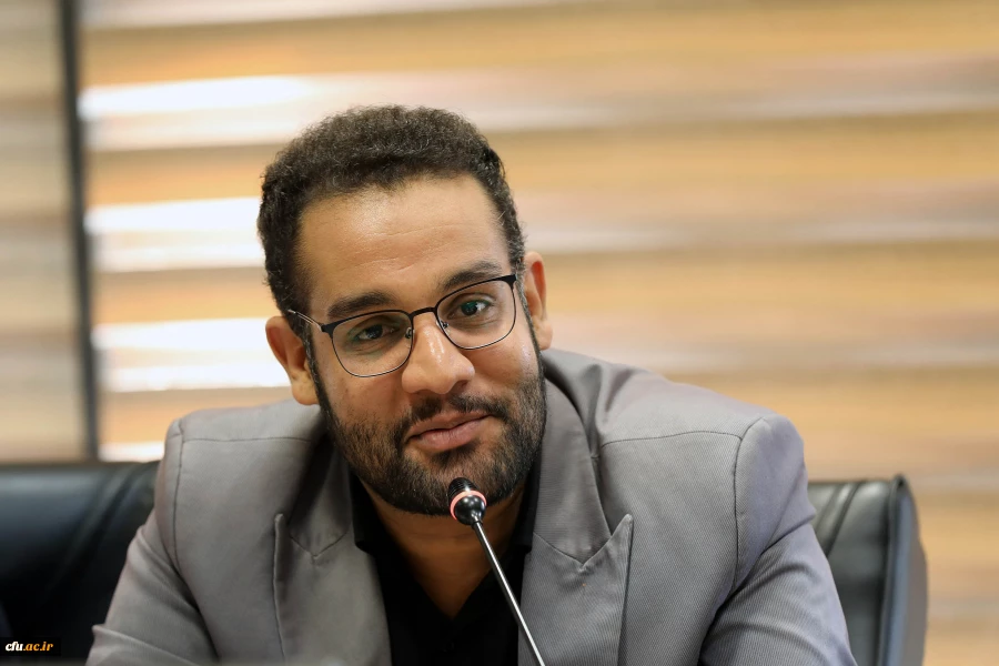 از پیگیری مشکلات صدور کارت پایان خدمت و ادامه تحصیل نومعلمان تا کمک به زمینه سازی اجرای سند تحول بنیادین  در مدرسه 
 3