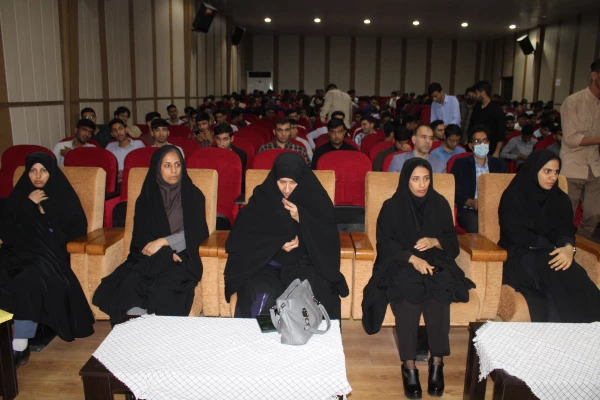 همزمان با ایام شهادت حضرت فاطمه زهرا سلام علیها، مراسم تشییع شهید گمنام در پردیس شهید بهشتی فرهنگیان هرمزگان
 4