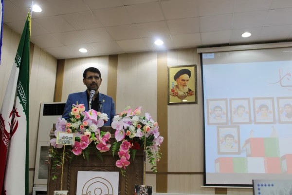 همزمان با ایام شهادت حضرت فاطمه زهرا سلام علیها، مراسم تشییع شهید گمنام در پردیس شهید بهشتی فرهنگیان هرمزگان
 6