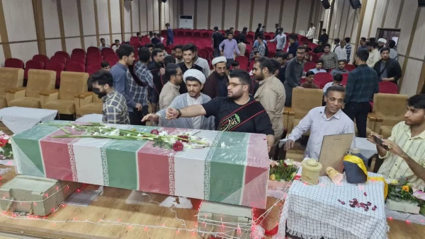 همزمان با ایام شهادت حضرت فاطمه زهرا سلام علیها، مراسم تشییع شهید گمنام در پردیس شهید بهشتی فرهنگیان هرمزگان
 10