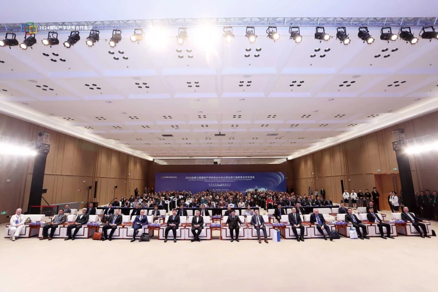 تفاهم نامه همکاری آموزشی و پژوهشی میان دانشگاه فرهنگیان و دانشگاه پلی تکنیک شیان چین منعقد شد 3