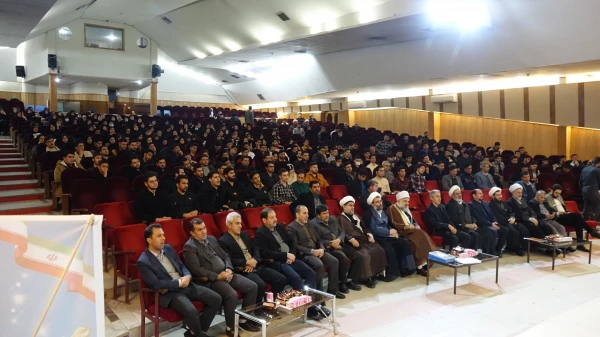 ویژه برنامه قرآن؛ معنویت، مقاومت و شهادت
 4