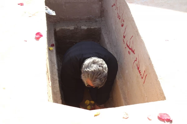 در دانشگاه فرهنگیان استان بوشهر؛
پیکر پاک شهید 17 ساله خوشنام دفاع مقدس تشییع و تدفین شد 2