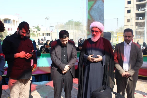 در دانشگاه فرهنگیان استان بوشهر؛
پیکر پاک شهید 17 ساله خوشنام دفاع مقدس تشییع و تدفین شد 2