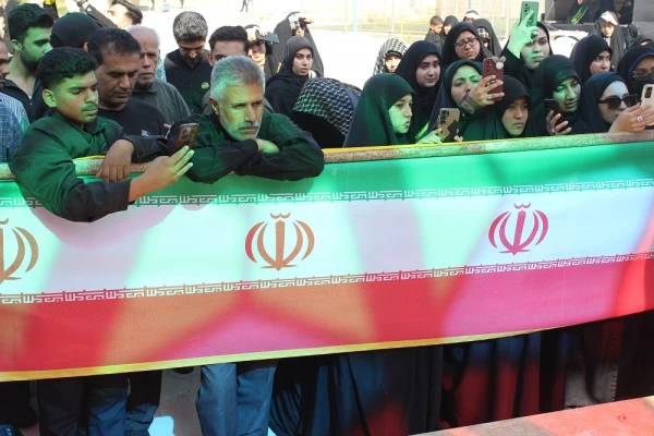 در دانشگاه فرهنگیان استان بوشهر؛
پیکر پاک شهید 17 ساله خوشنام دفاع مقدس تشییع و تدفین شد 5