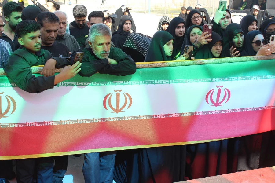 در دانشگاه فرهنگیان استان بوشهر؛
پیکر پاک شهید 17 ساله خوشنام دفاع مقدس تشییع و تدفین شد 5